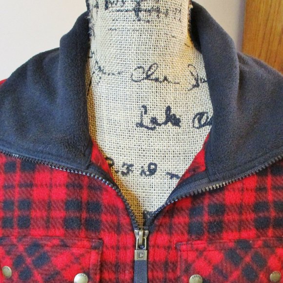 Chaps Women's Flannel Sleeveless Vest, Full Zip, Red and Black Plaid, Size L - Picture 3 of 12